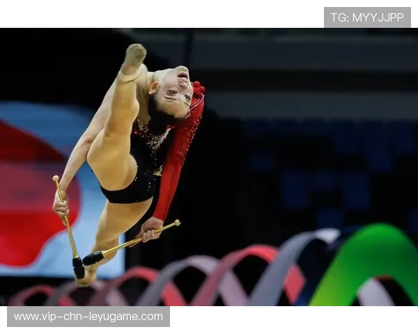 体操世锦赛：断器材事件震惊全场